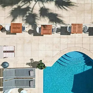 *** Hotel La France