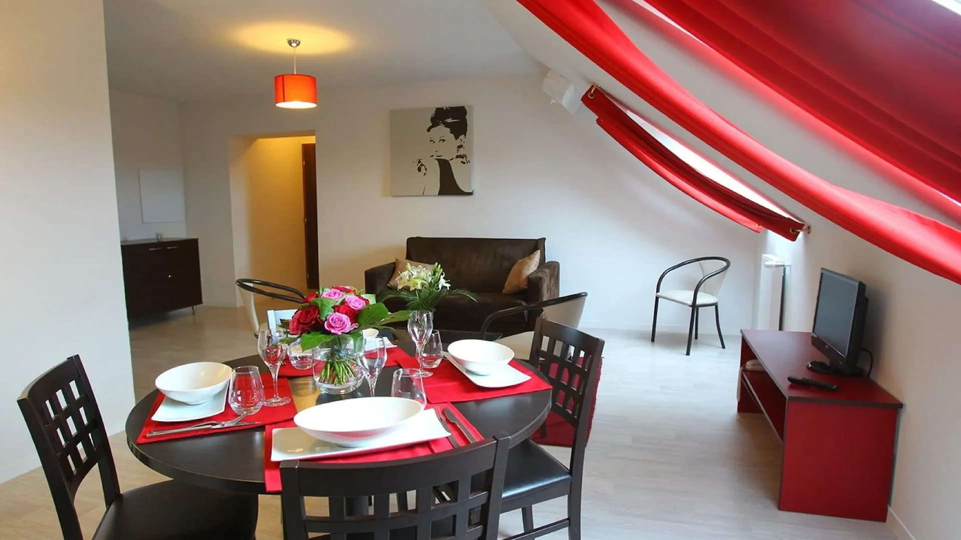 Vacanceole - Le Duguesclin Dinan 3*,