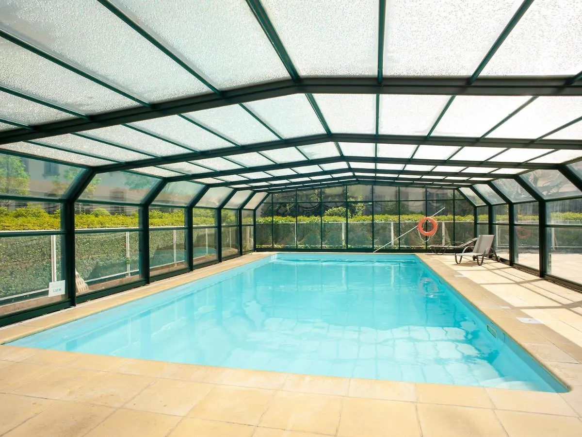 Vacanceole - Le Duguesclin Dinan 3*,