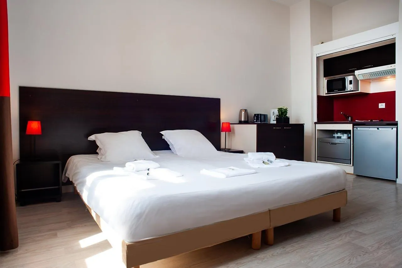 *** Hotel Vacanceole - Le Duguesclin Dinan França