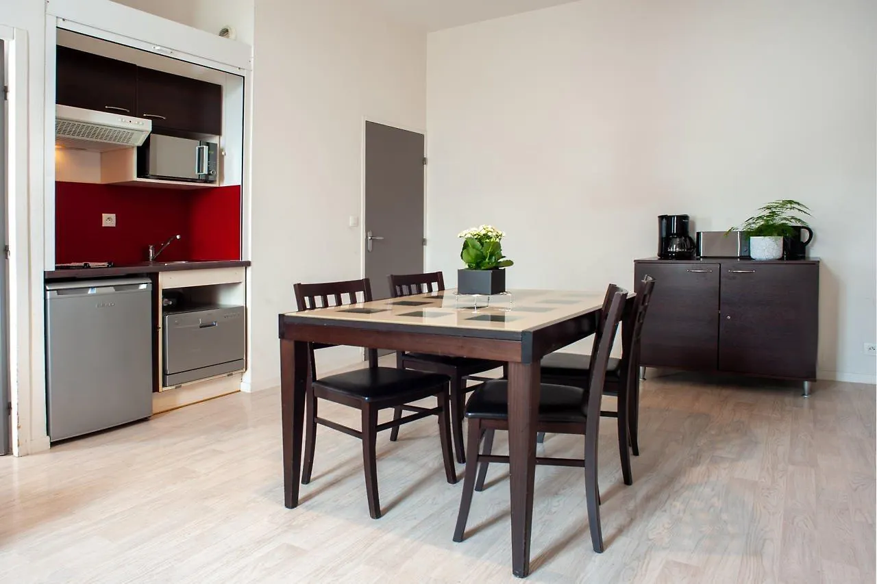 Vacanceole - Le Duguesclin Dinan Hotel